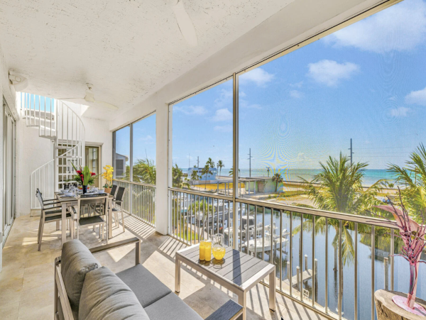 Luxurious Penthouse with Ocean Views in Islamorada